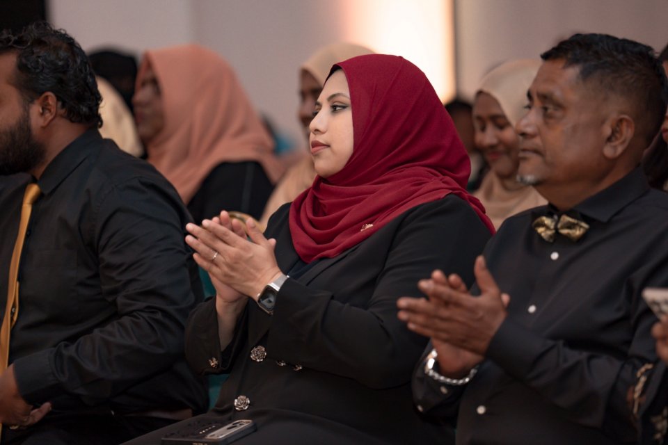 ނައިބޮލި މަދަހަ މުބާރާތް 2026 ނިންމުމުގެ ރަސްމިއްޔާތު, ވަޒީރު ހީނާ ޝަރަފުވެރިކޮށްދެއްވުން