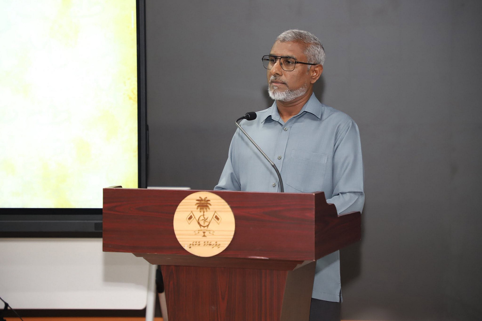 ދިވެހިބަހުގެ އެކެޑަމީއަށް 15 އަހަރު: ބަސް ދިރުވުމުގެ މުހިންމު ދަތުރެއް