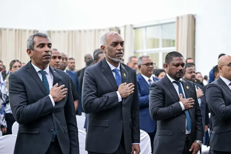 ފޮރުވާނެ އެއްވެސް އެއްޗެއް ނޯންނާނެ ކަމުގެ ވައުދާއެކު ވެރިކަމާ ހަވާލުވި ރައީސް މުއިއްޒުގެ ސަރުކާރުން ފޯޅަވަހީގެ މައްސަލައިގައި އިނގިރޭސިވިލާތަށް ފޮނުވި ސިޓީ އަށް ދިން ޖަވާބު ހާމަކުރަން ދެކޮޅު ހަދައިފި