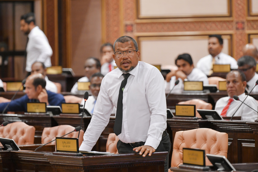 ހިންމަފުށީ ޑުރަގު ރިހެބް ސެންޓަރުގެ ހާލަތު ގޯސްވުމުގެ ކަންބޮޑުވުމާއެކު، ކުޑޫގެ ސުވާލުތަކެއް އިހުސާނަށް