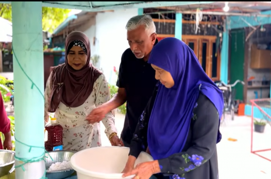 ހިރިލަންދޫ މީހުން އީދު ފާހަގަކުރަން އަޅަނީ 'އަޅިބުރުއްސި'!