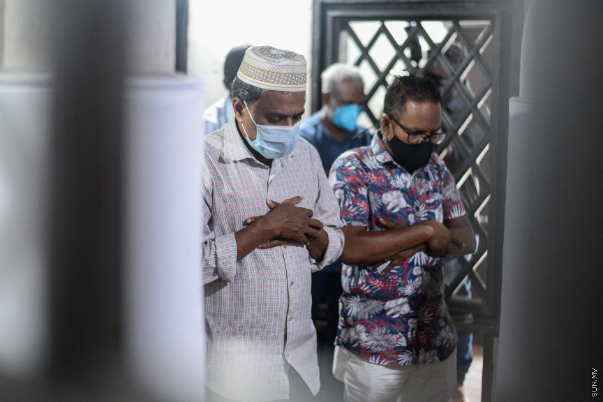 ސުވަރުގޭގެ އަހުލުވެރިން ތެރެއިން ވުމަށްޓަކައި، އެކަކު އަނެކަކު ދެކެ ލޯބިވާ، އޯގާތެރި ބަޔަކަށްވޭ: ޚުތުބާ