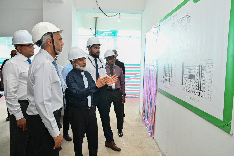 ޢަރަބިއްޔާ ސްކޫލުގެ އައު ޢިމާރާތުގެ މަސައްކަތް ކުރިއަށްދާގޮތް ރައީސް ބައްލަވާލައްވައިފި