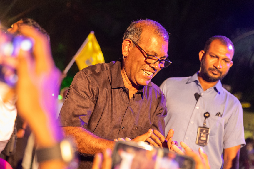 ޑޮލަރު ތާށިކަމަށް ބުނެ، އިދިކޮޅުން ވާހަކަ ދައްކަނީ މުޒާހަރާއަށް މީހުން ނެރެން: ސައީދު