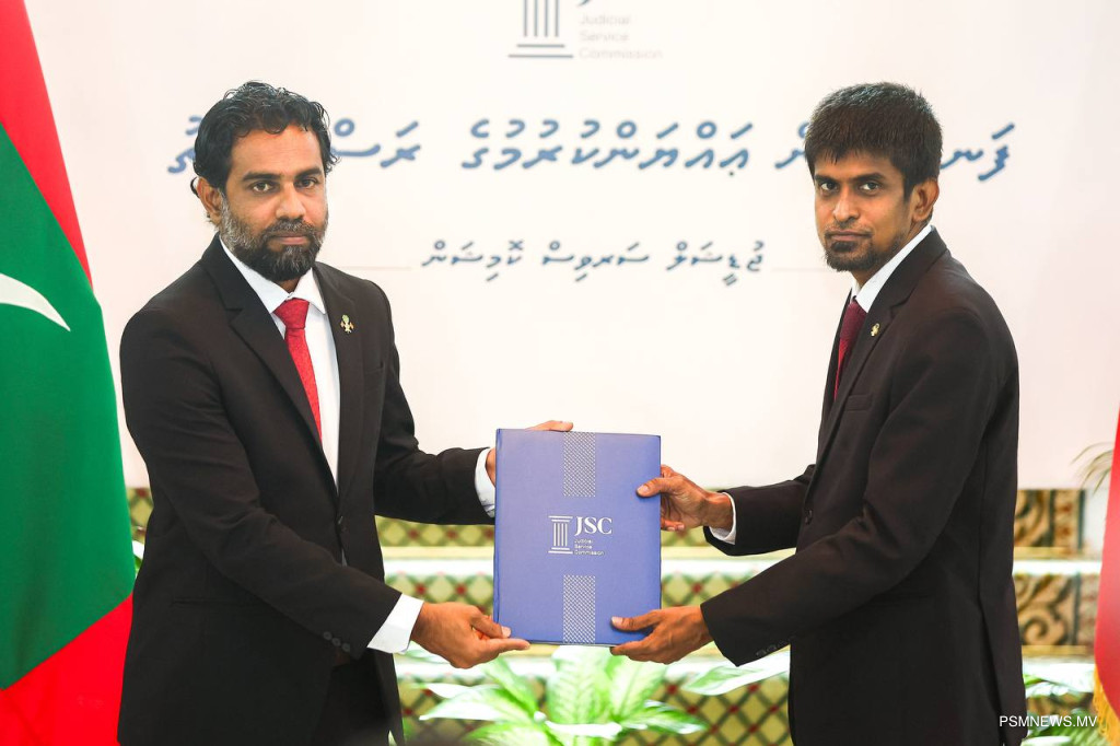 ސިވިލް ކޯޓާއި ކްރިމިނަލް ކޯޓަށް އައްޔަންކުރެއްވި ފަނޑިޔާރުން ހުވާކުރައްވައިފި
