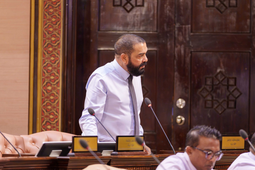 ރިސޯޓްތަކުން ޑޮލަރު މާރުކުރާ އުސޫލު ބަދަލު ކުރަން ހުށަހަޅައިފި