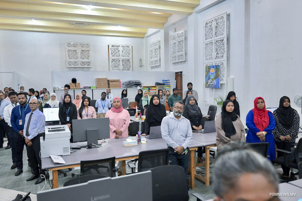 އެންމެންގެ ދުޅަހެޔޮކަމަށް ގުޅިގެން މަސައްކަތް ކުރަންޖެހޭ: ފަސްޓް ލޭޑީ