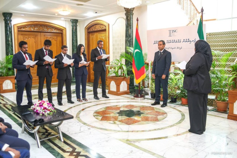 ސިވިލް ކޯޓާއި ކްރިމިނަލް ކޯޓަށް އައްޔަންކުރެއްވި ފަނޑިޔާރުން ހުވާކުރައްވައިފި