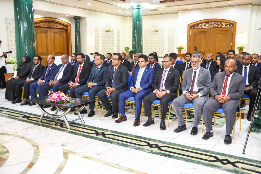 "ކޯޓުތަކަށް އައްޔަންކުރި ފަނޑިޔާރުންނާއެކު މަސައްކަތްތައް ހަލުވިވާނެ"