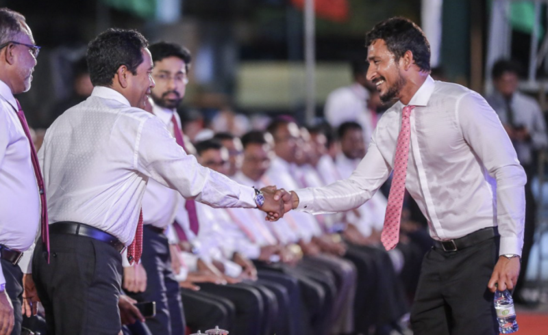 2028ގައި ޔާމީނު ހުންނަވާނީ ރައީސް މުޢިއްޒު ހޮވަން ފޫގަޅާލައިގެން: ފަލާހް
