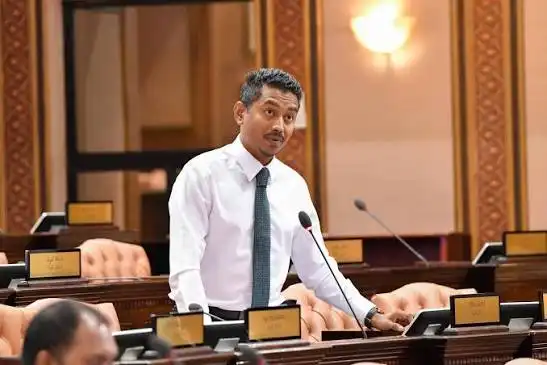 ޕެޓިޝަންތައް "ބަލިކަށި" ކުރުމުގެ މަސައްކަތް: ކުރިން ހުށަހަޅާފައިވާ ޕެޓިޝަނަކާ ދެކޮޅު ޕެޓިޝަނެއް ހުށަހެޅޭ ގޮތް ހަދަނީ!