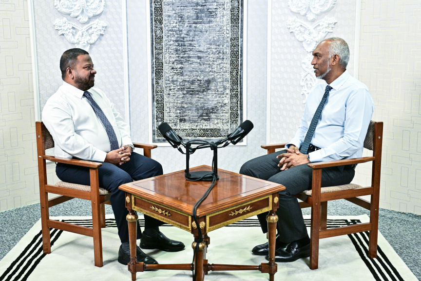 މުޅި ރާއްޖޭގައި މަޝްރޫއުތައް ދަނީ ކުރިއަށް، އަންނަ އަހަރަކީ އެންމެ ގިނަ މަޝްރޫއު ނިންމޭނެ އަހަރު: ރައީސް