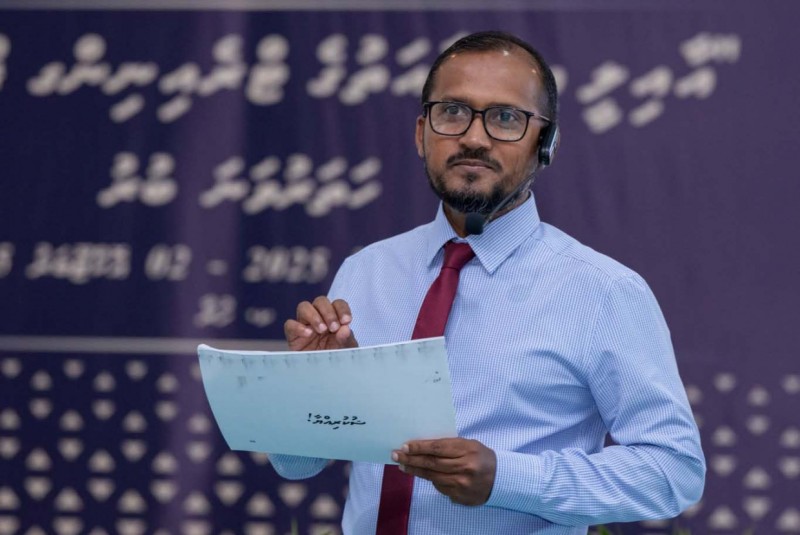 ހައިކޯޓުގެ ފަނޑިޔާރު މާހިރު، ފަނޑިޔާރުކަމުން ވަކިވެވަޑައިގަންނަވަނީ