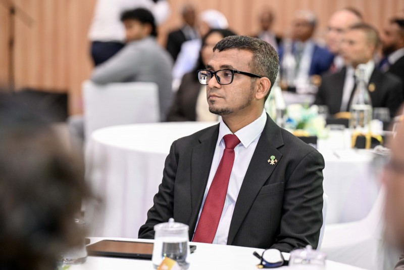 ބޭންކިންގެ އިސް މަގާމުތަކުގައި ދިވެހީން 80 ޕަސެންޓަށްވުރެ އިތުރުކުރުމަކީ އަމާޒެއް: މުނައްވަރު