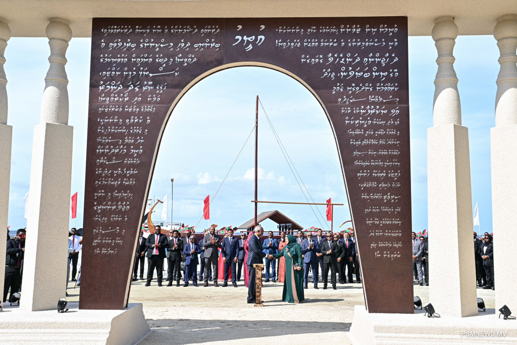 ބޮޑުތަކުރުފާނުގެ ހަނދާނީ ދޮރާށި ރައީސް ހުޅުއްވައިދެއްވައިފި