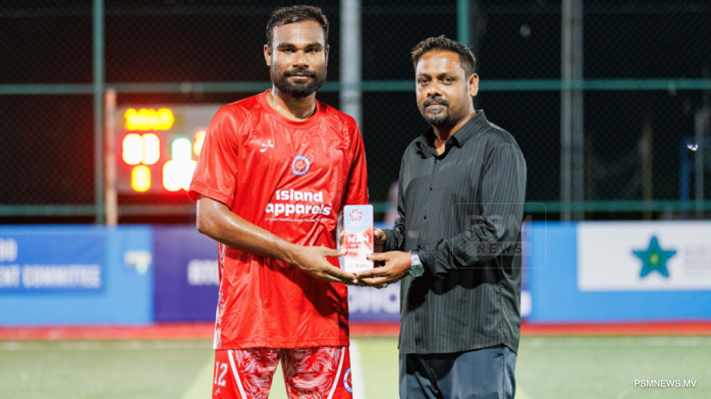 ފުޓްސަލް އެޓޯލް ޗެމްޕިއަންޝިޕް: މާފަރާއި މަނަދޫ ފެށީ މޮޅަކުން