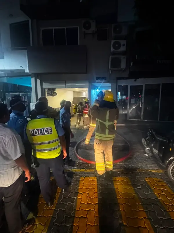 ހ. ފަހިވައި ގޭގައި ރޯވުން: ހާދިސާއާ ގުޅިގެން 4 މީހަކު ވަގުތީ ބޯހިޔާވަހިކަމަށް!