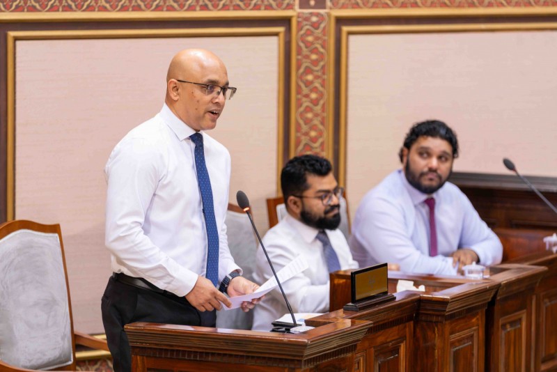 މި ސަރުކާރު އައި ފަހުން 4،938 މުވައްޒަފުން އެސްއޯއީތަކަށް ނެގި، ޖުމުލަ 41،000އަށް ވުރެ އިތުރު: ފިނޭންސް މިނިސްޓަރު