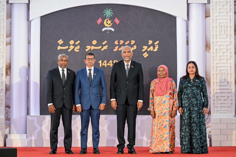 ސަރުކާރުން ދެއްވާ ޝަރަފުވެރިކަމުގެ ގައުމީ އިނާމު 3 ބޭފުޅަކަށް ދެއްވައިފި‏