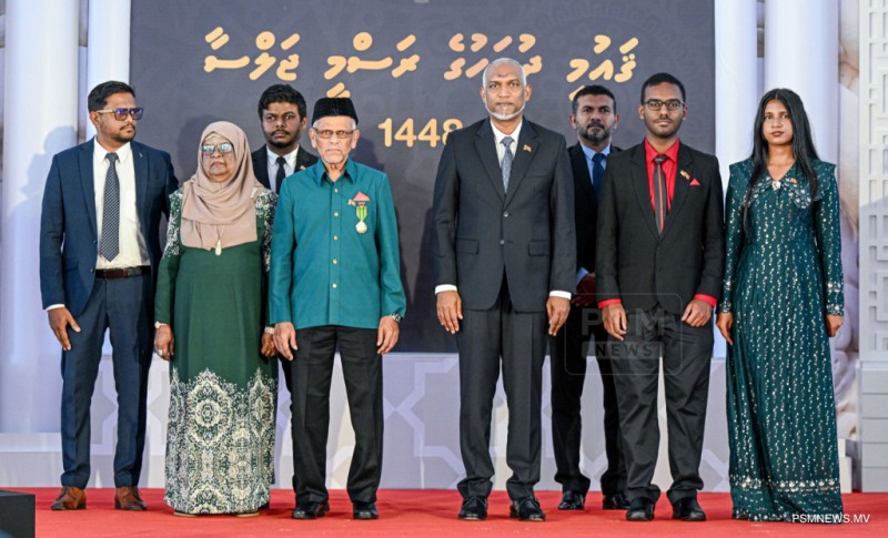 ފޮޓޯ: ޤައުމީ ދުވަހުގެ މުނާސަބަތުގައި ހއ. އުތީމުގައި ބޭއްވެވި ރަސްމީ ޖަލްސާ