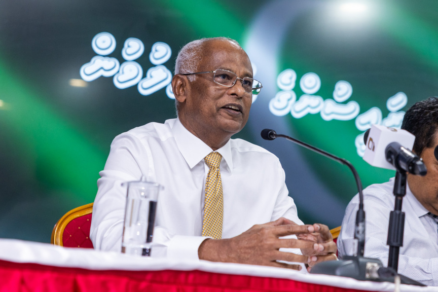 "ޑޮލަރު އަގު ބޮޑުވާ ވާހަކަ ރައްޔިތުންނަށް ދެއްކޭނެ، ސަރުކާރުގެ ފިޔަވަޅުތަކުން ހާލަތު އިތުރަށް ވަނީ ގޯސް"