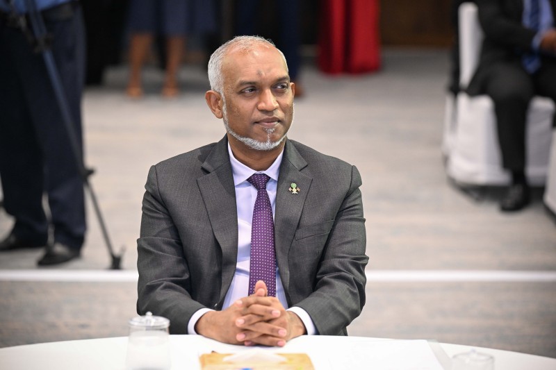 އިންސާނީ އެހީދޭ ފަރާތްތައް ހިމާޔަތްކުރުމުގައި ދުނިޔެ އޮތީ ނުކުޅެދިފައި: ރައީސް