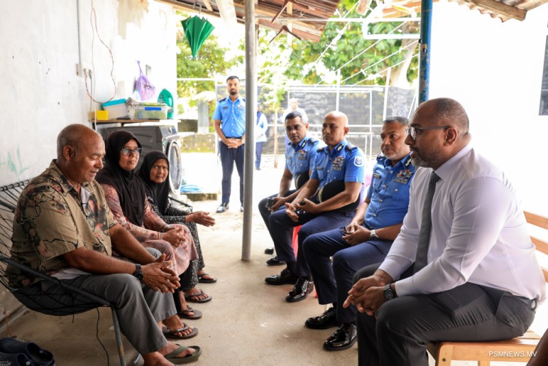 ގެއްލުނު ފުލުސް މީހާގެ މައިންބަފައިންނާ ވަޒީރާއި، ސީޕީ ބައްދަލުކުރައްވައިފި