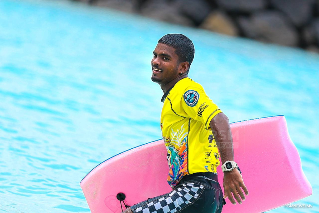 މޯލްޑިވްސް ޕްރޯ: ޖޫނިއަރ ކެޓަގަރީގެ ޗެމްޕިއަންކަން އިޔަންއަށް