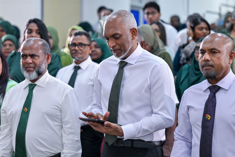 ފަލާޙް ޕްރީސްކޫލްގެ ރަންޔޫބީލް ރައީސް ޝަރަފުވެރިކޮށްދެއްވައިފި