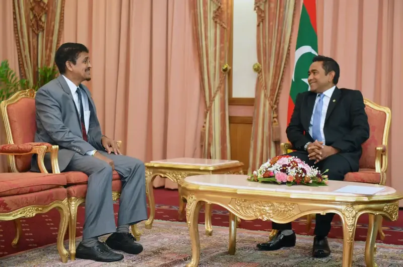 އިންފޮމޭޝަން ކޮމިޝަނަރުގެ މަގާމަށް ރައީސް މުއިއްޒު ހުށަހެޅުއްވި ނަމަށް ޝަކުވާ ފޮނުވަން ދިނީ 6 ގަޑިއިރު، އެވެސް ބަންދު ވަގުތުގައި