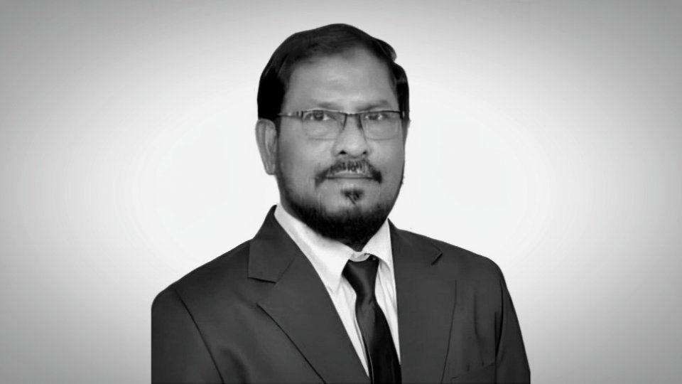 ކުރީގެ މެޖިސްޓްރޭޓް ޝަފީޤް ނިޔާވުމާ ގުޅިގެން ރައީސްގެ ތައުޒިޔާ