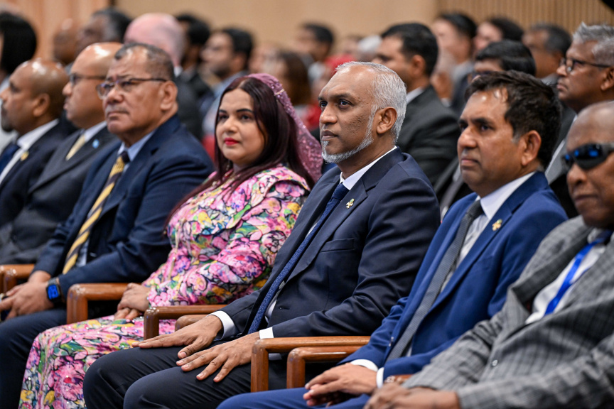 ވިޔަފާރިތައް ކުރިއެރުވުމަށް ސިޔާސަތުތައް އެކުލަވާލައި، މާލީ އެހީ ފޯރުކޮށްދޭނަން: ރައީސް