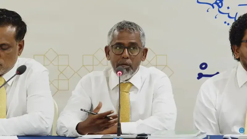 އެންމެ ކުޑަމިނުން ބިލަކަށް ބަހުސްކޮށްލާނެ މެންބަރަކު ވެސް ސަރުކާރު ހިންގާ ޕާޓީގެ ފަރާތުން ނުވޭ، ބިލުތައް ފާސްކޮށްލަނީ ސަރުކާރުން ފޮނުވާ ގޮތަށް: ޒިޔާދު