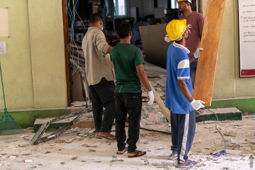 ރާއްޖޭގައި ވަޒީފާ އަދާކުރާ ބިދޭސީންގެ މުސާރަ ބެންކު އެކައުންޓަށް ޖަމާކުރަން މަޖުބޫރުކޮށްފި