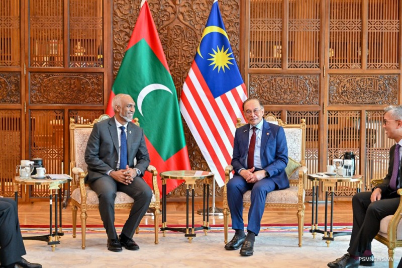 ރާއްޖެއާއި މެލޭޝިއާއާ ދެމެދު އޮތީ ޒަމާންވީ ވަރަށް ގާތްގުޅުމެއް: ރައީސް