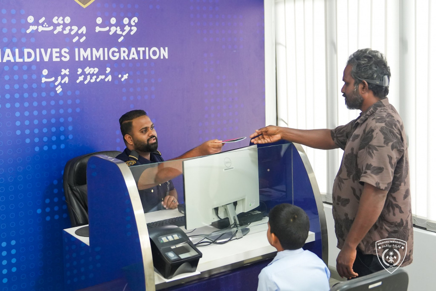 ސްޓޮކް ލިބުން ލަސްވާތީ، ޕާސްޕޯޓުތަކުގެ މުއްދަތު ފީއަކާ ނުލައި އިތުރުކޮށްދީފި