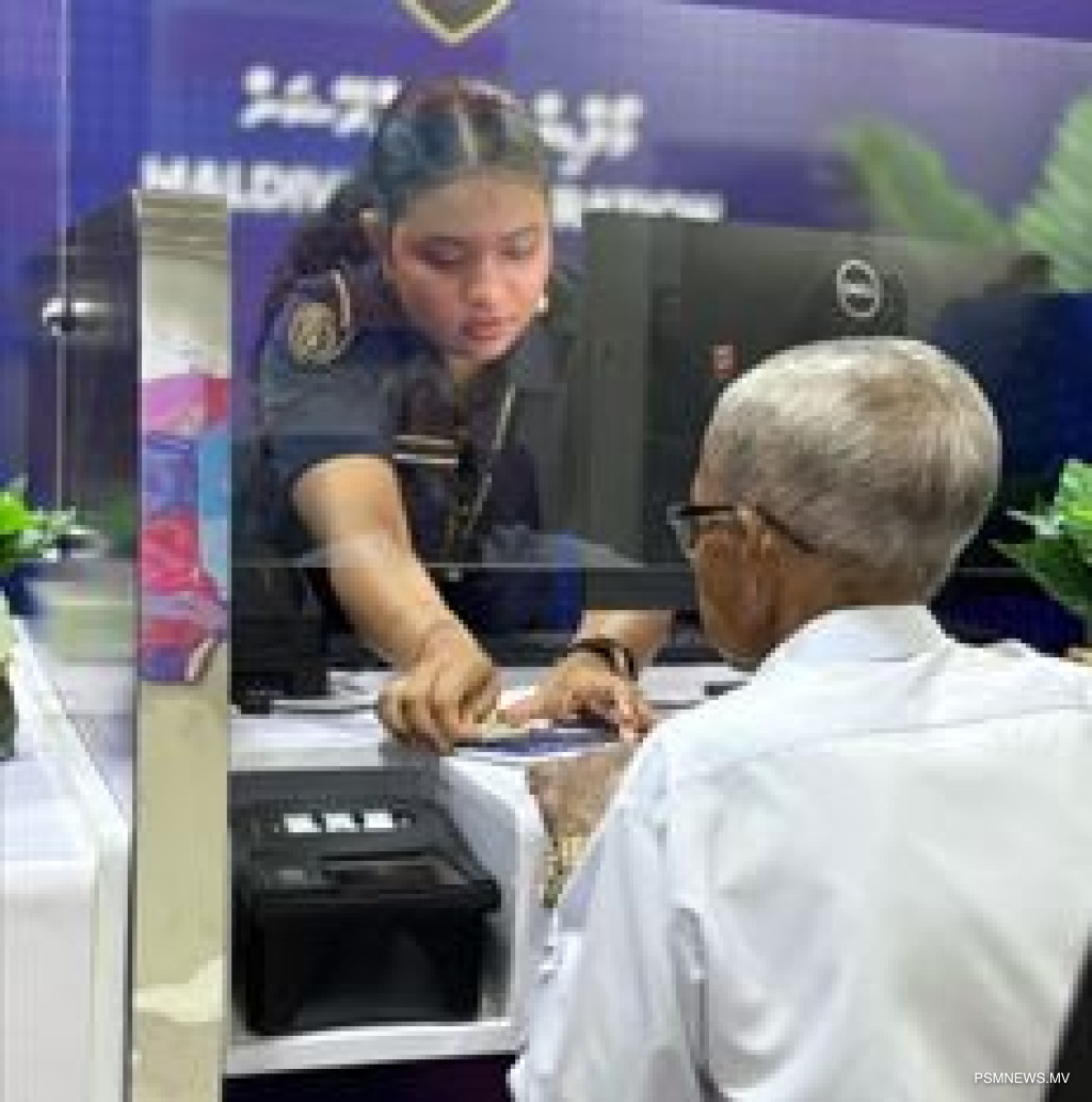 ޕާސްޕޯޓަށް މުއްދަތު އިތުރުކުރަން ހުށަހަޅަންޖެހޭނީ އިމުގާ މެދުވެރިކޮށް