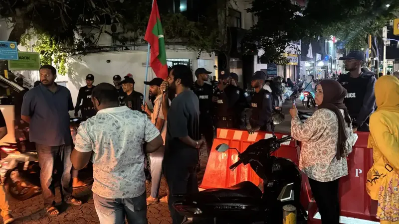އެމްޑީޕީގެ ކުއްލި ހަރަކާތެއް، ހަރުގެ ކުރިމަތީގައި އިހުތިޖާޖުކޮށްފި!