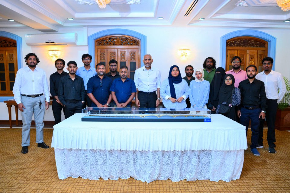 ހައި އެޗީވާސް ސްކޮލަރޝިޕާއި ލޯނު ދިނުމުގައި އިންޖިނޭރިންގދާއިރާއަށް އިސްކަންދޭނަން: ރައީސް