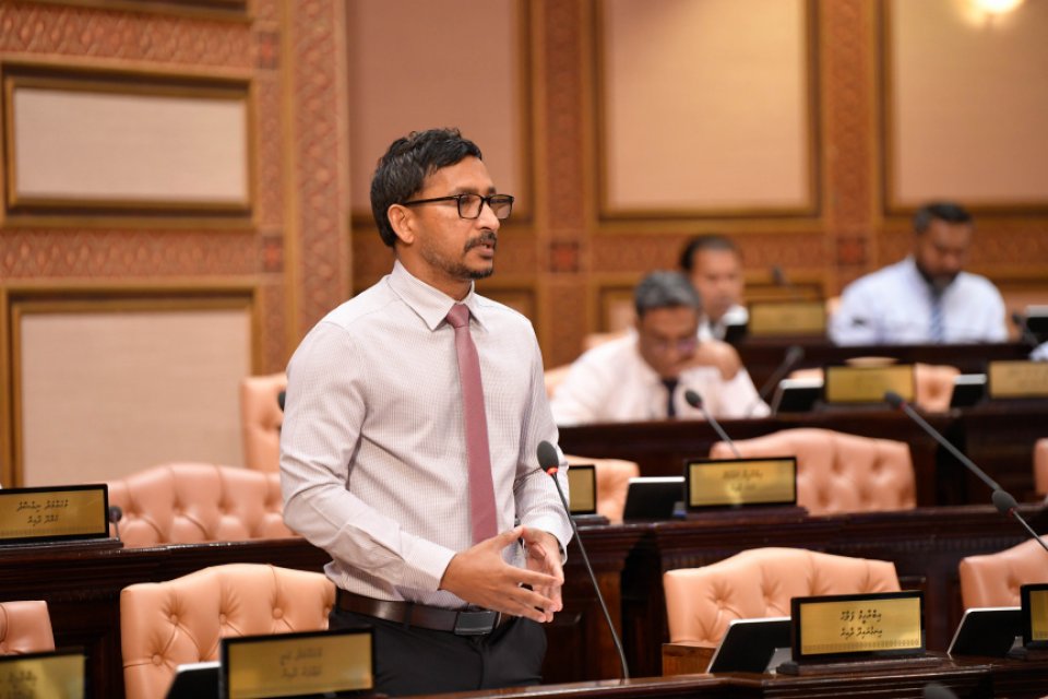 ޔާމީން ވަގަށް ނަގާފައިވާ ޑޮލަރު ދައުލަތަށް ހޯދިއްޖެނަމަ ވަގުތުން ޑޮލަރުގެ މައްސަލަ ހައްލުވާނެ: ފަލާހު