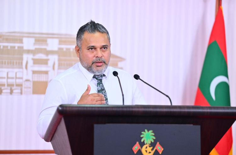 ބުޅަލަށް ހާއްސަކޮށް "ކެޓް އައިލެންޑް" އެއް ހަދަނީ