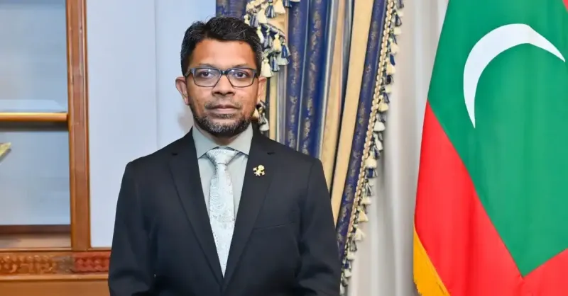 ރައީސް އޮފީހުގެ ޗީފް އޮފް ސްޓާފް ފަޔާޒުގެ މަގާމު ސީނިއަރ މިނިސްޓަރުގެ ފެންވަރަށް މަތިކޮށްފި