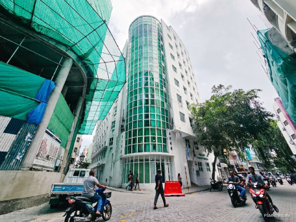 ގަދަ ހޫނުން ރައްކާތެރިވުމަށް ސަމާލުވުމަށް އިލްތިމާސްކޮށްފި
