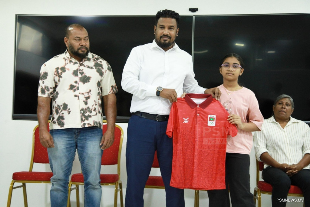 ޗެސް އޮލިމްޕިއާޑަށްދާ ޤައުމީ ޓީމާ ޖާޒީ ހަވާލުކޮށްފި