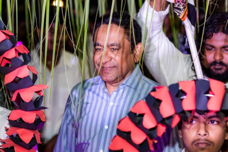 ޗިޓް ހަވާލު ކުރަން ދިއުމުން ޔާމީން ވިދާޅުވީ ''ހުޅުޖެހި'' މައުލޫމާތު ނޭނގޭ ކަމަށް: ފުލުހުން