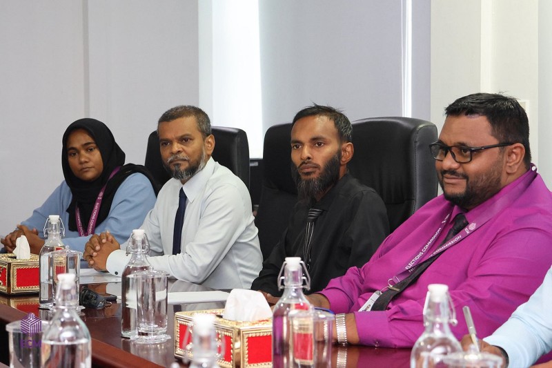 ސިޔާސީ ޕާޓީތަކުގެ ހަރަކާތްތަކުގައި ސާބިތުނުހިފޭ ވާހަކަ ނުދައްކަން އީސީން އެދިއްޖެ