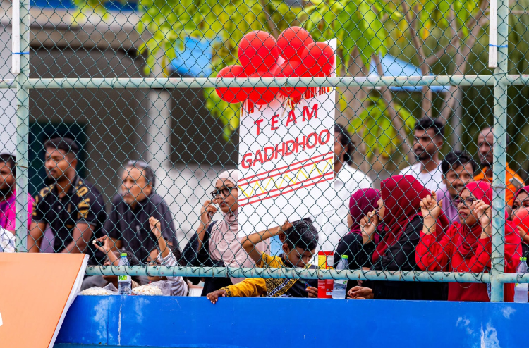 ދިވެހި ލީގު މާލެއިން ބޭރަށް: ތާރީހީ ފުރަތަމަ މެޗު ގައްދޫގައި ނިއުއަށް މޮޅު