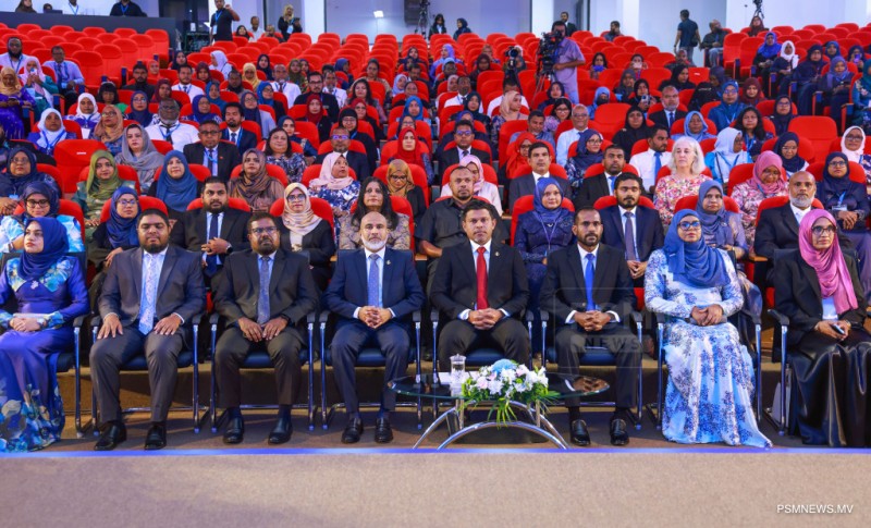 ފޮޓޯ: 8ވަނަ އިންޓަރނޭޝަނަލް ޓީޗަރސް ކޮންފަރެންސް ފެށުމުގެ ރަސްމިއްޔާތު