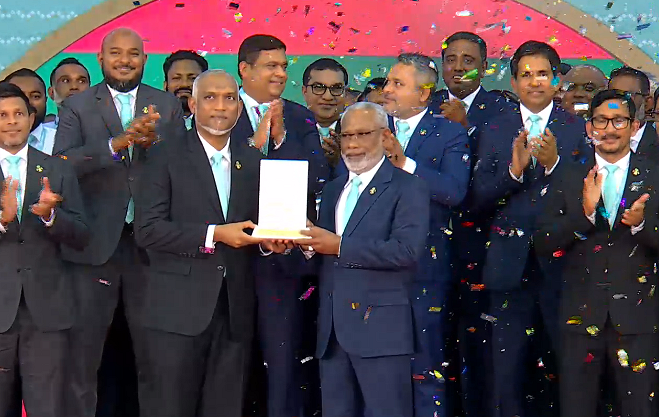 ދެވަނަ ދައުރަކަށް ރައީސް މުއިއްޒަށް ރިޔާސީ ޓިކެޓު އަރުވައިފި