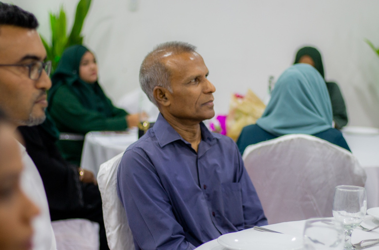 ބިޒްނަސް ކިޔަވާ ދަރިވަރުން ގިނަވުމަކީ ހާސްވާންޖެހޭ ކަމެއް: ޑރ. ހަސަން